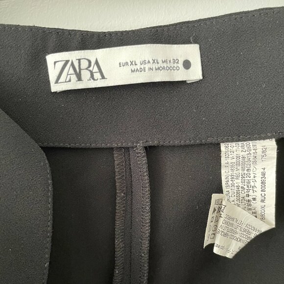 Zara - side slit black mini skirt - size XL - Picture 6 of 7